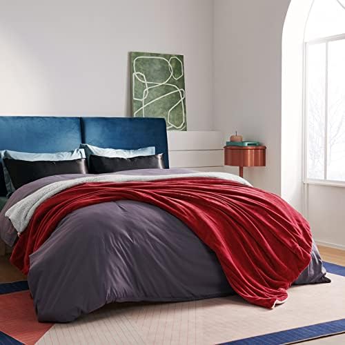 Bedsure GentleSoft Sherpa Fleece Throw Blanket for Couch - Thick and Warm Throw for Women, Soft Fuzzy Plush Christmas Blanket for Winter, Red, 50x60 Inches